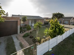 3 Bed House in Young Park