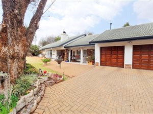 4 Bed House in Die Wilgers