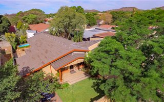 4 Bedroom House in Protea Park