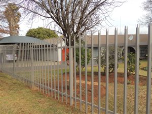 3 Bed House in Golf Park