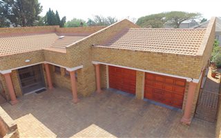 3 Bedroom Cluster in Glen Marais