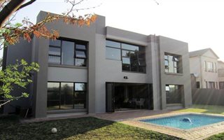 4 Bedroom House in Midlands Estate