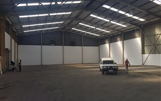 1300 m² Industrial space in Phoenix