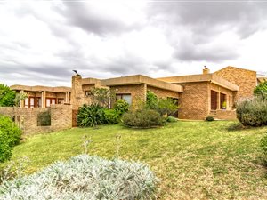 4 Bed House in Door de Kraal