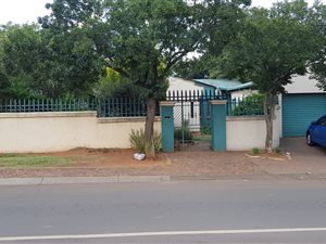 4 Bed House in Palmridge
