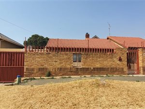 3 Bed House in Towerby