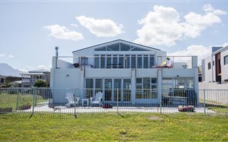 3 Bedroom House in Greenways Golf Estate