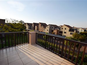 2 Bed Apartment in Paulshof