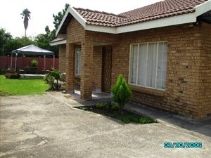 3 Bed House in Oos-Einde