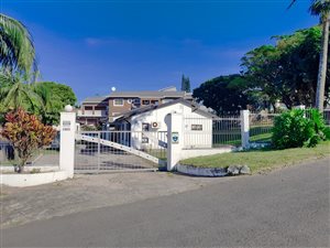 3 Bed House in Stanger Manor