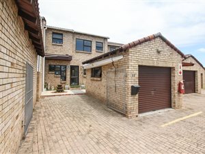 3 Bed Townhouse in South End