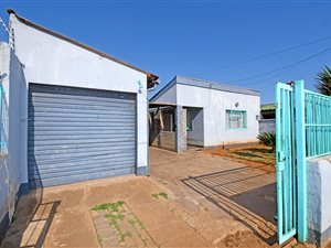 4 Bed House in Lenasia