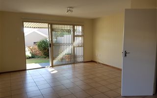 2 Bedroom Duplex in Kensington
