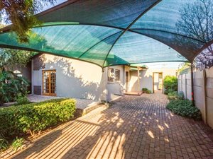 3 Bed House in Westdene