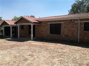 3 Bed House in President Park