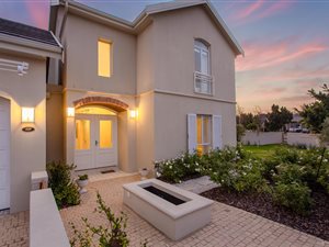 4 Bed House in Val de Vie