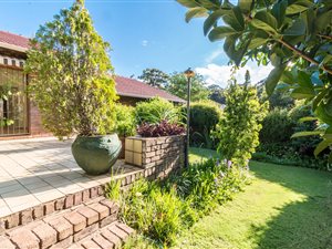 3 Bed Townhouse in Waterkloof Heights