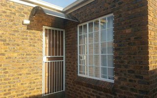1 Bedroom Townhouse in Allens Nek