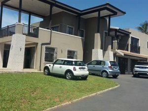 6 Bed House in Tongaat Beach