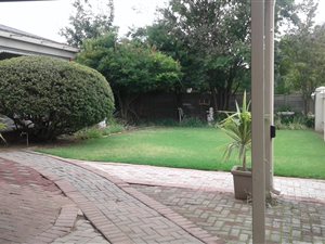 3 Bed House in Suidrand