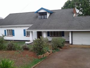 3 Bed House in Hayfields