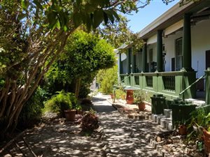 4 Bedroom House in Paarl Central East