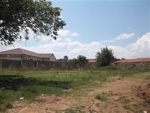 960 m² Land available in Amajuba Park