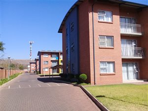 2 Bed Apartment in Montana Park