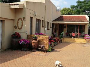 2 Bed House in Peacehaven