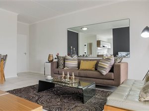 3 Bed Apartment in Crowthorne