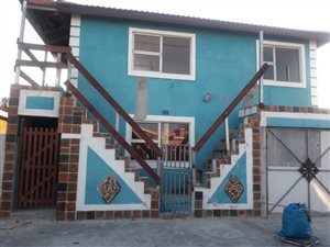 6 Bed House in Mfuleni