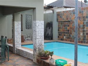 4 Bed House in Kenilworth