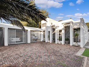 8 Bed House in Florida Park
