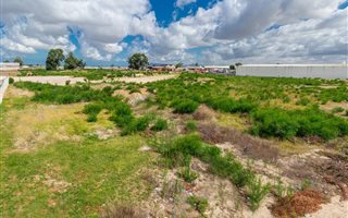 6.7 ha Land available in Blackheath