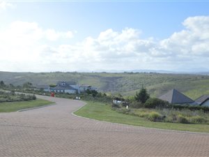 819 m² Land available in Plettenberg Bay
