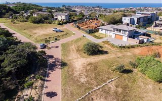 960 m² Land available in Brettenwood Coastal Estate