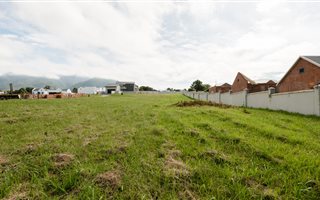 601 m² Land available in Blanco