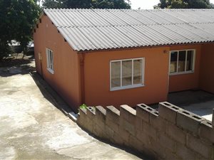 3 Bedroom Simplex in Caneside
