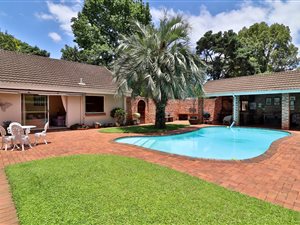 3 Bed House in Oak Park