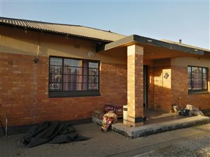 4 Bed House in Geduld