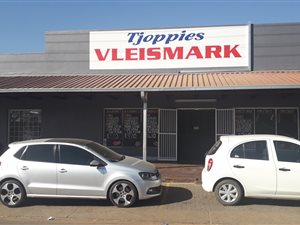 100 m² Commercial space in Jan Niemand Park