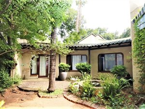 2 Bed House in Parktown North