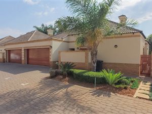 3 Bed Townhouse in Highveld