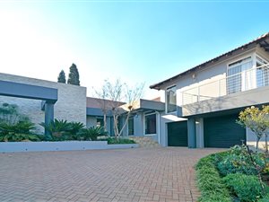 4 Bed House in Dewetshof