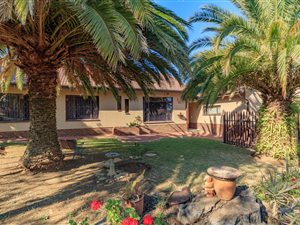 4 Bed House in Brackendowns