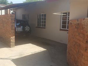 3 Bed Apartment in Capital Park