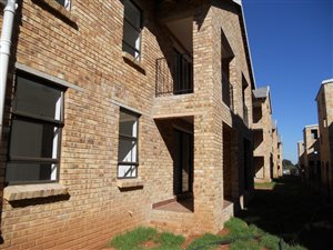 2 Bed Townhouse in Grobler Park