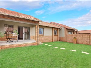 2 Bed Simplex in Mooikloof Ridge