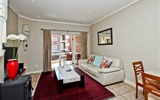2 Bedroom Apartment in Melrose