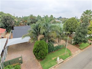 3 Bed House in Van Riebeeck Park